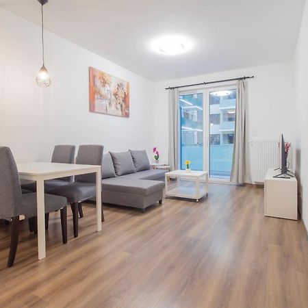 Corvin Modern Suite Budapest Esterno foto