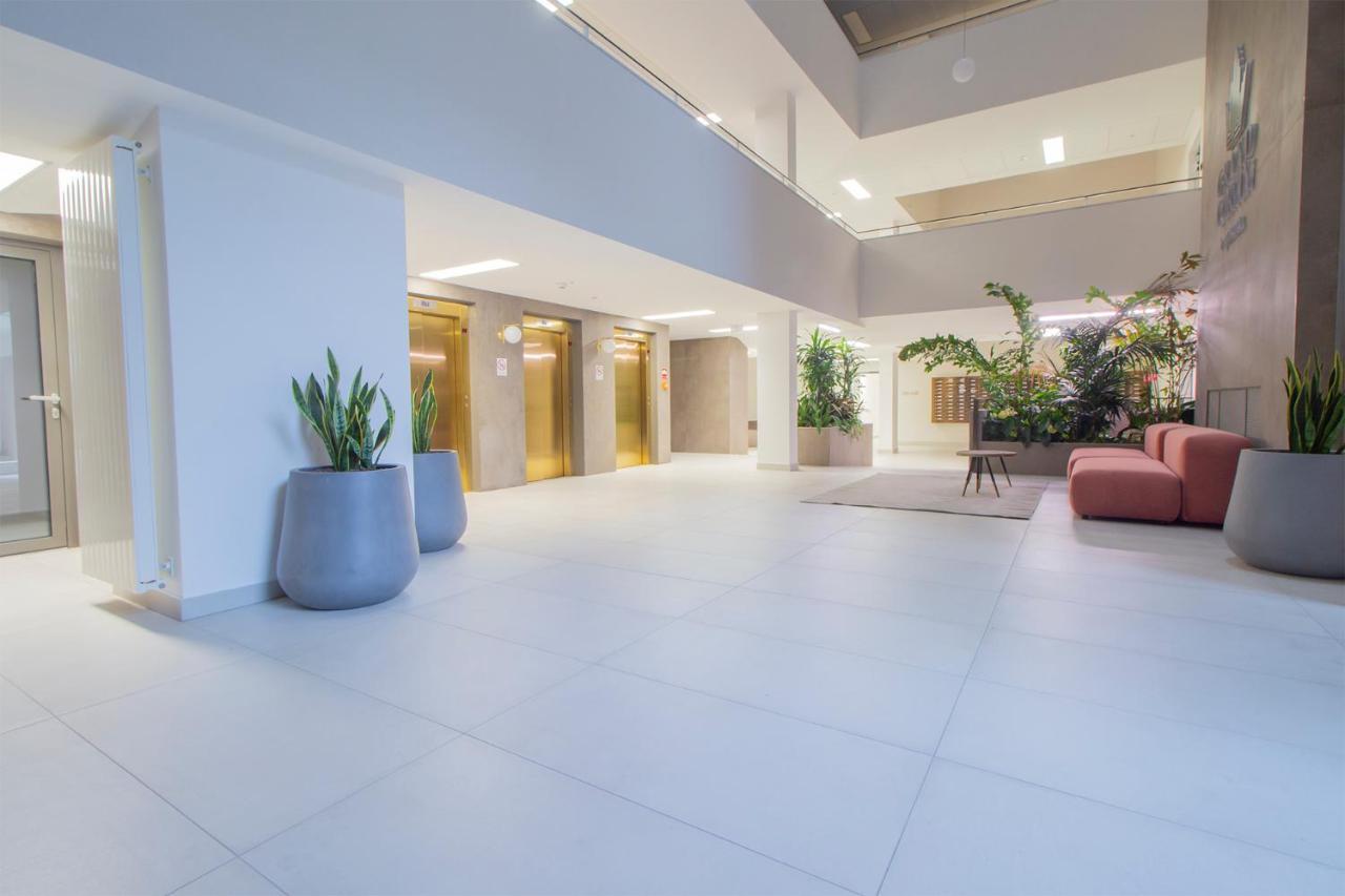 Corvin Modern Suite Budapest Esterno foto